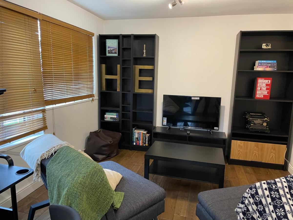 Beautiful Apartment Right Off Of Broadway Market Лондон Екстер'єр фото