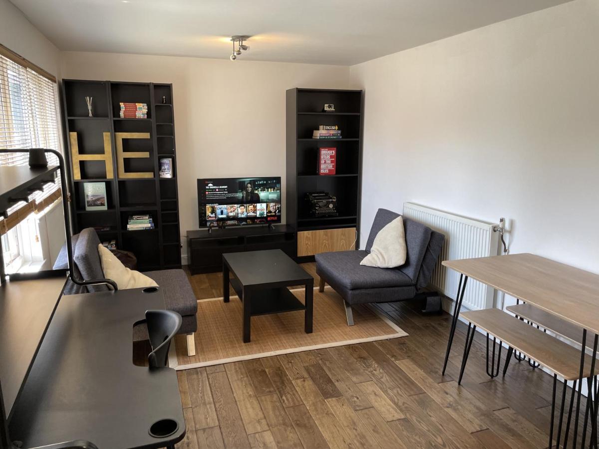 Beautiful Apartment Right Off Of Broadway Market Лондон Екстер'єр фото